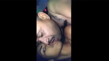 Si papi dame duro, pero dime que me amas