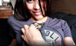 wow que rico totico tiene esta chica