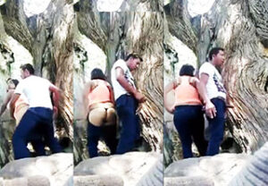 Estudiante teniendo sexo antes la graduación en el monte