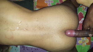 Le hecho toda la leche en la espalda