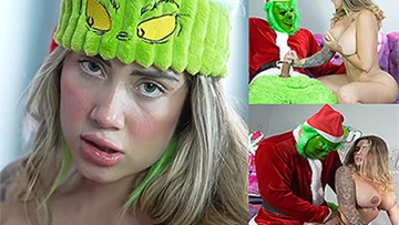 Culona Sara Blonde Cogiendo Duro AL Amargado Grinch En Navidad